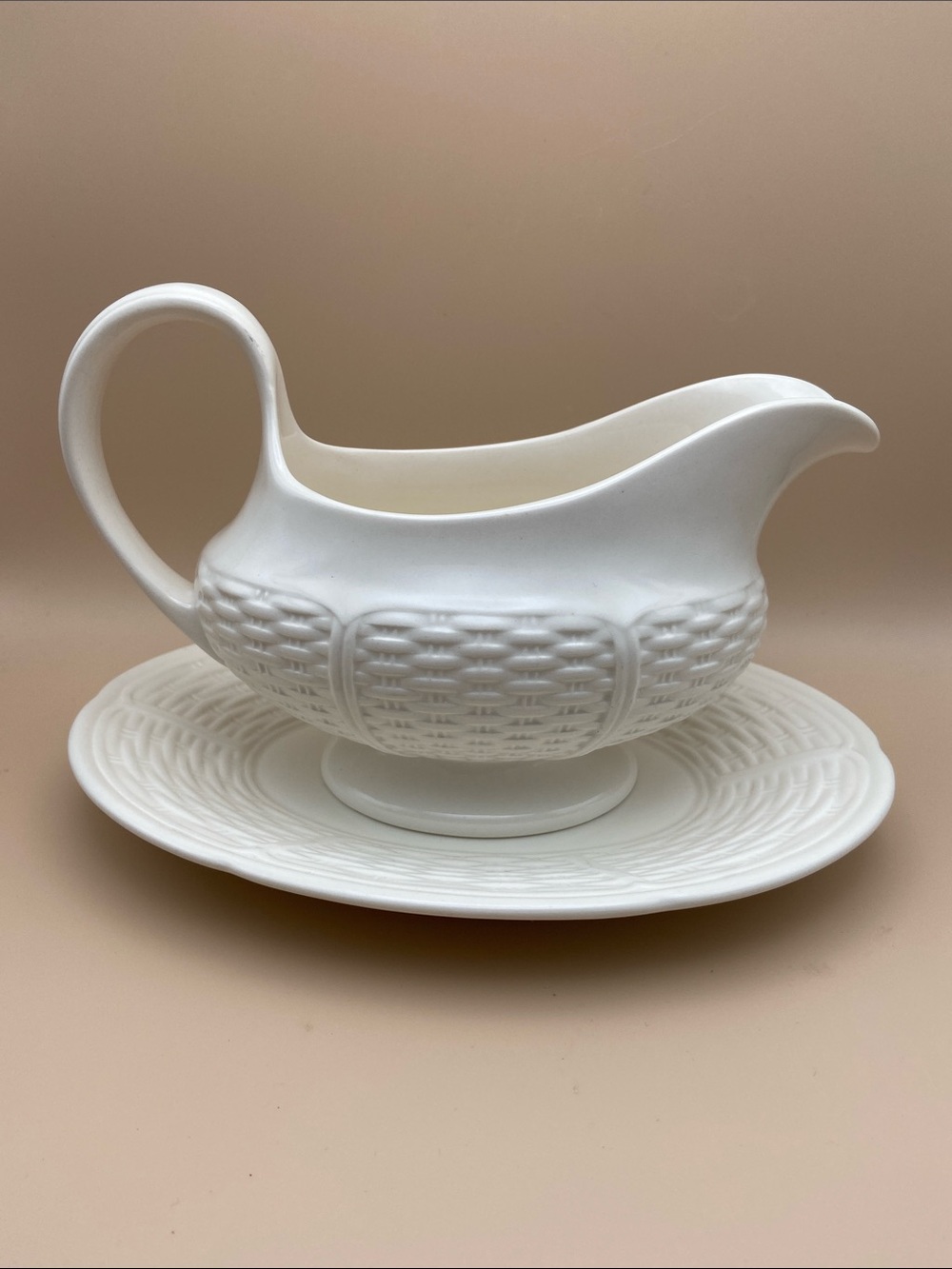 Wedgwood Willow Weave Etruria Gravy Boat with Under Plate - Vintage